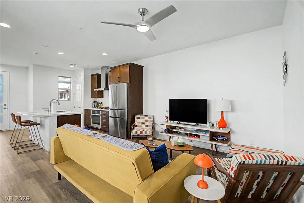 72 Kimberlite, Henderson, NV 89011
