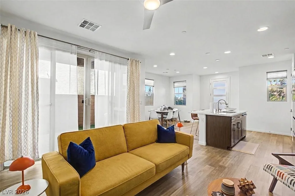 72 Kimberlite, Henderson, NV 89011