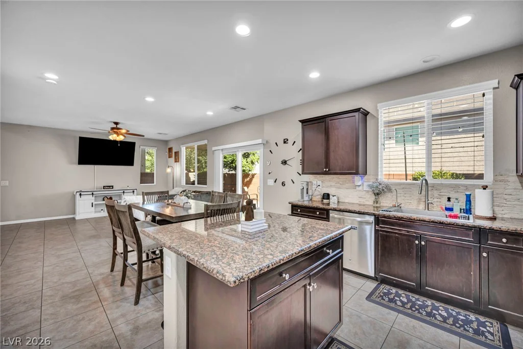 10547 Forum Peak, Las Vegas, NV 89166