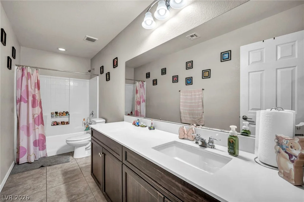10547 Forum Peak, Las Vegas, NV 89166