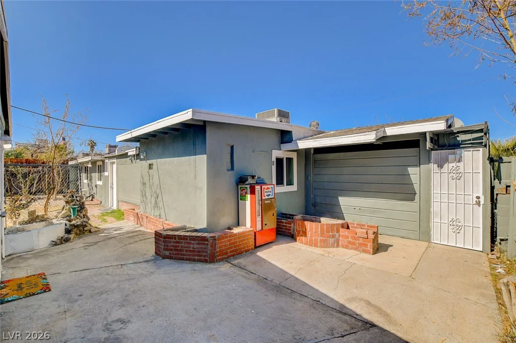 4619 Garden, Las Vegas, NV 89107