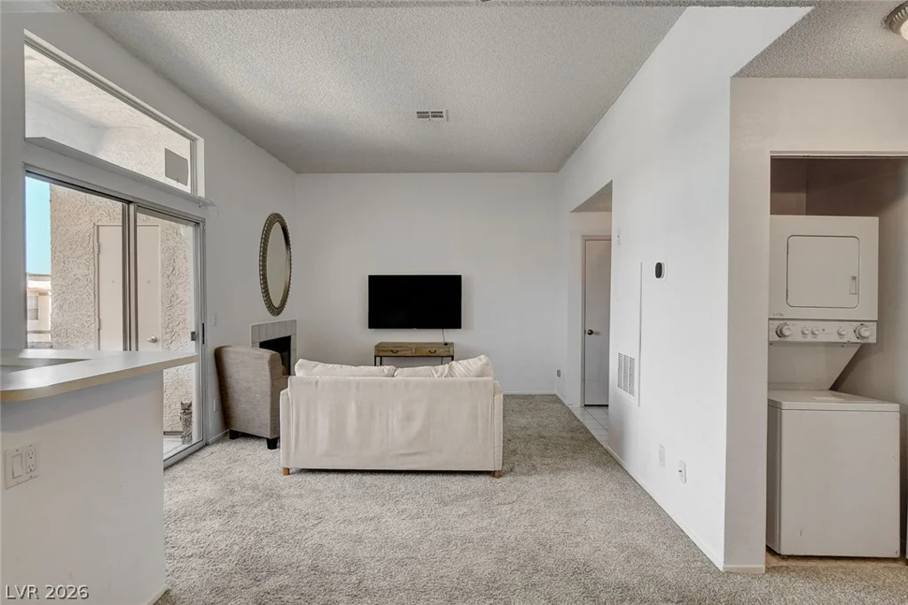 3150 Soft Breezes, Las Vegas, NV 89128