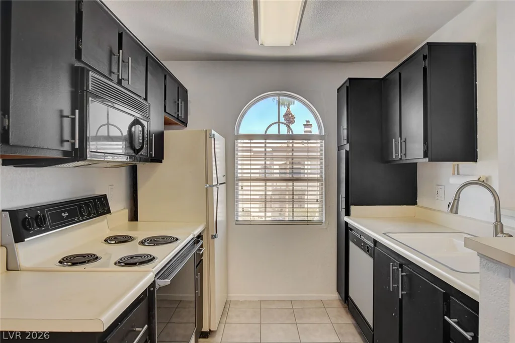 3150 Soft Breezes, Las Vegas, NV 89128