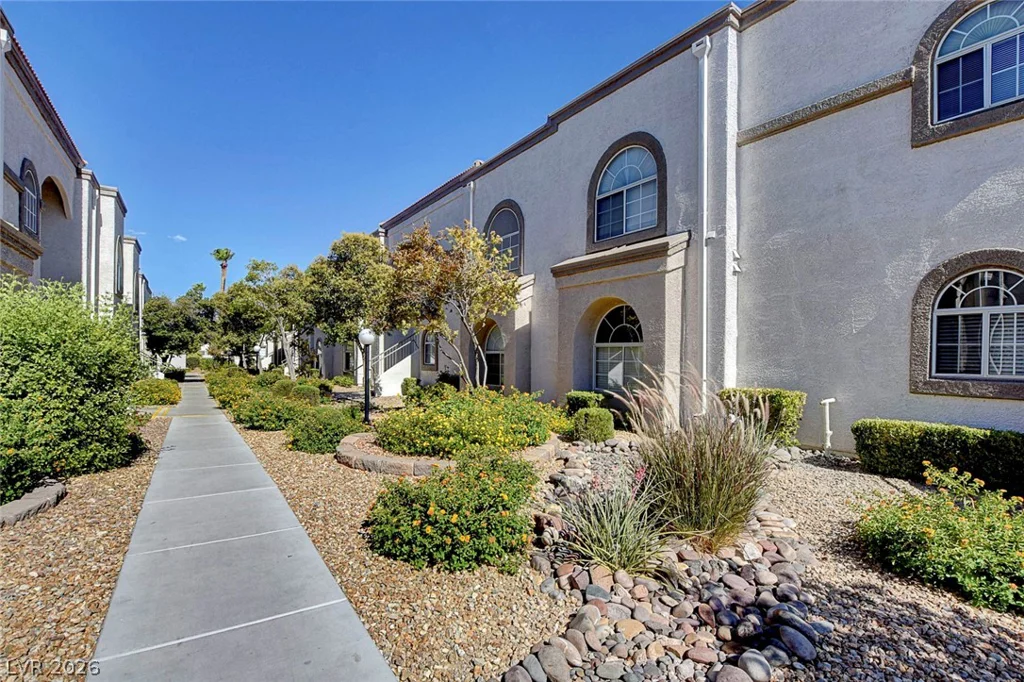 3150 Soft Breezes, Las Vegas, NV 89128