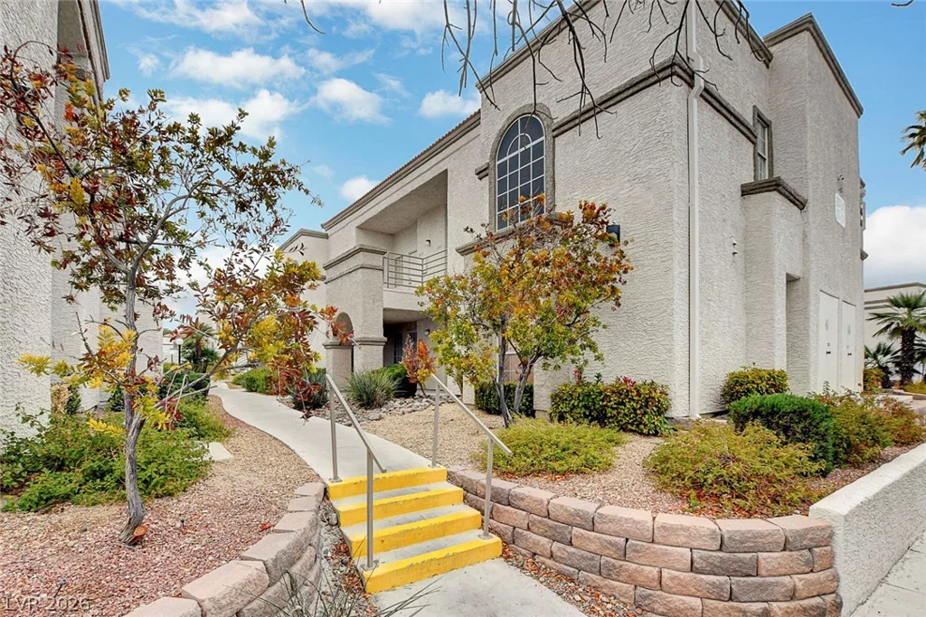 3150 Soft Breezes, Las Vegas, NV 89128