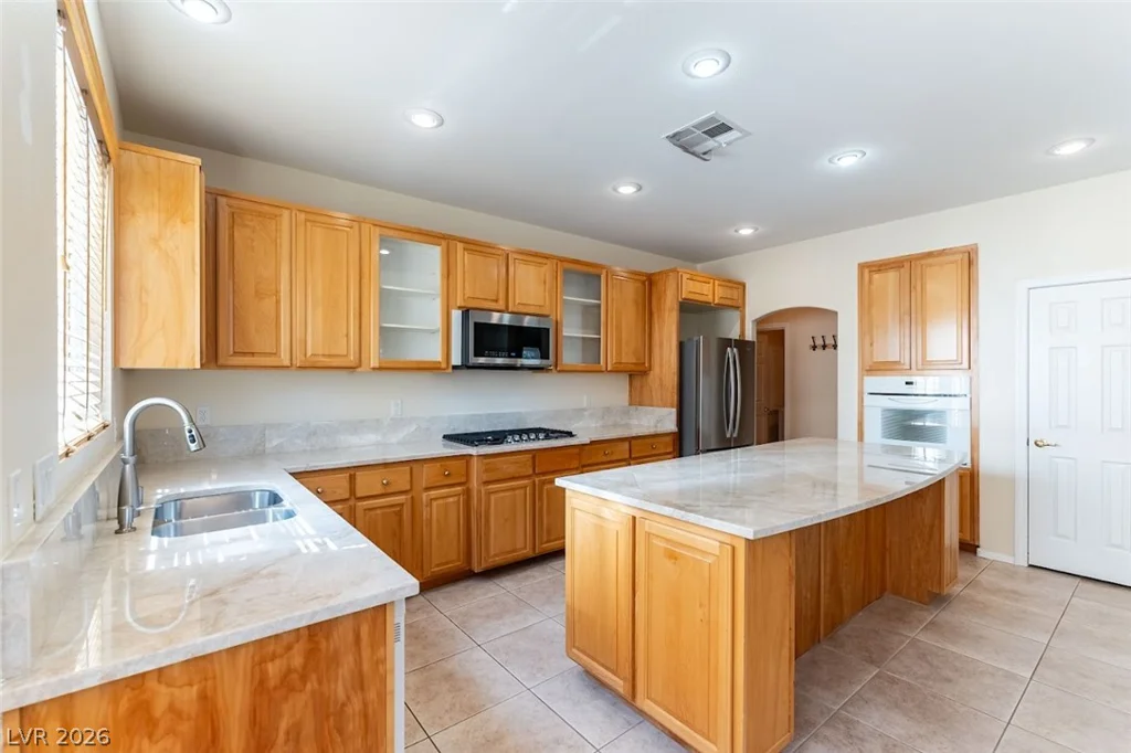 240 Whitly Bay, Las Vegas, NV 89148
