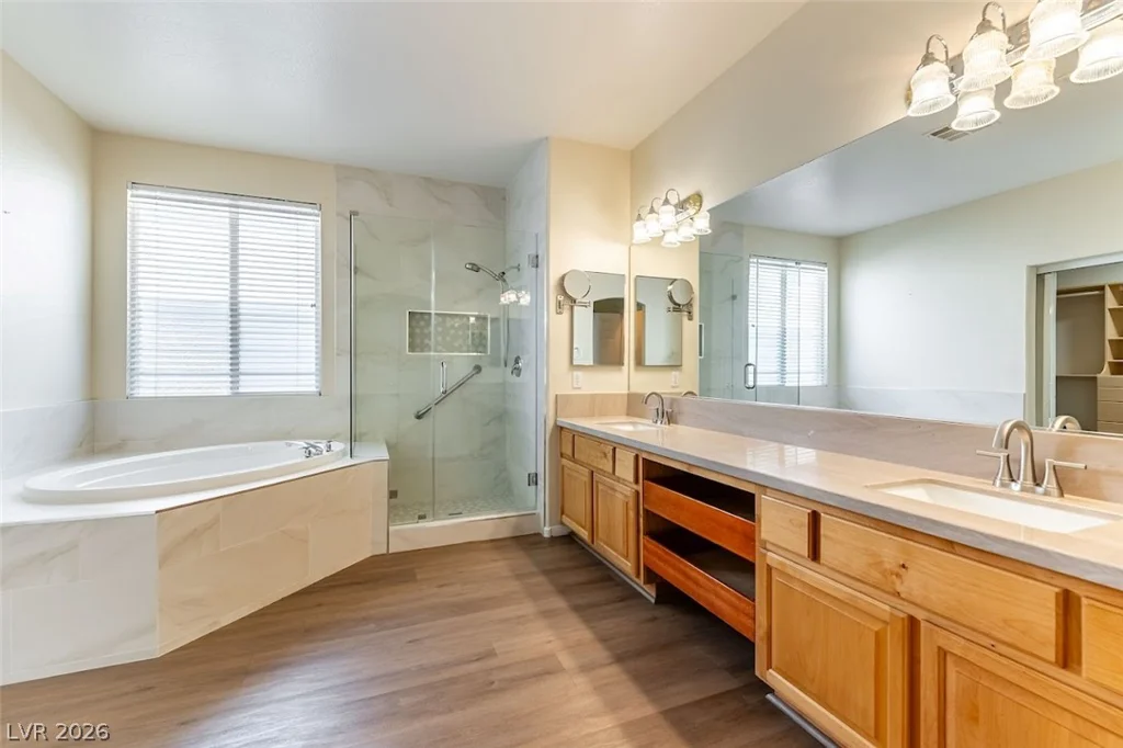 240 Whitly Bay, Las Vegas, NV 89148