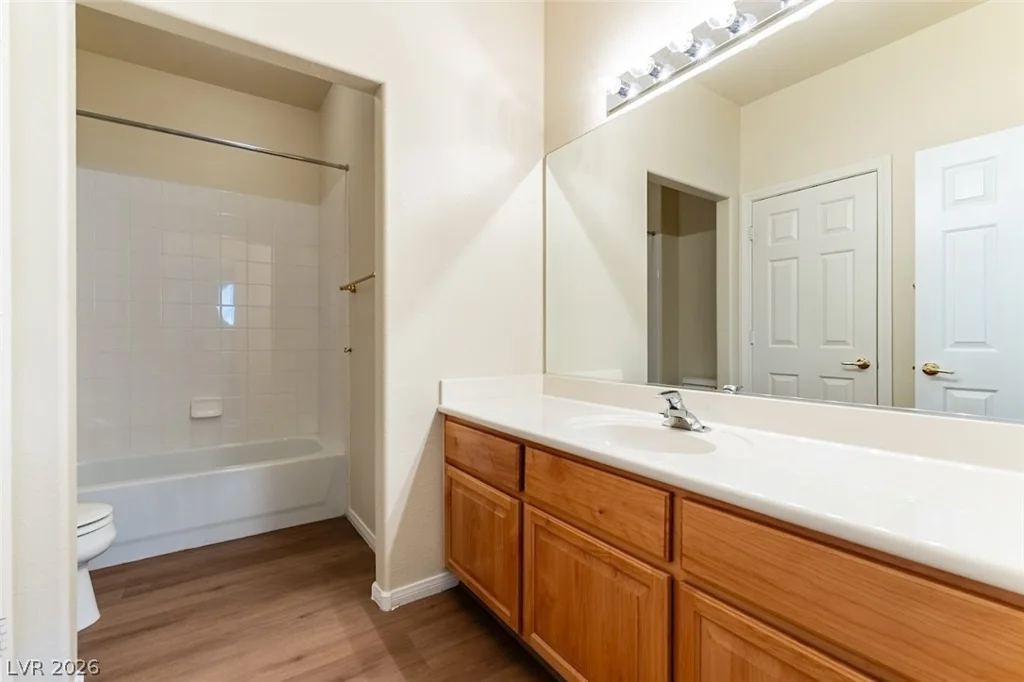 240 Whitly Bay, Las Vegas, NV 89148