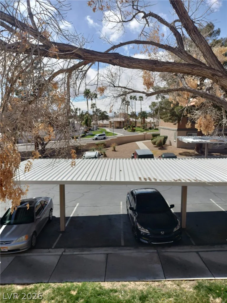 230 Mission Newport, Las Vegas, NV 89107