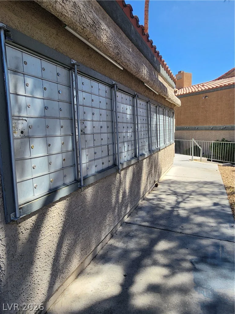 230 Mission Newport, Las Vegas, NV 89107