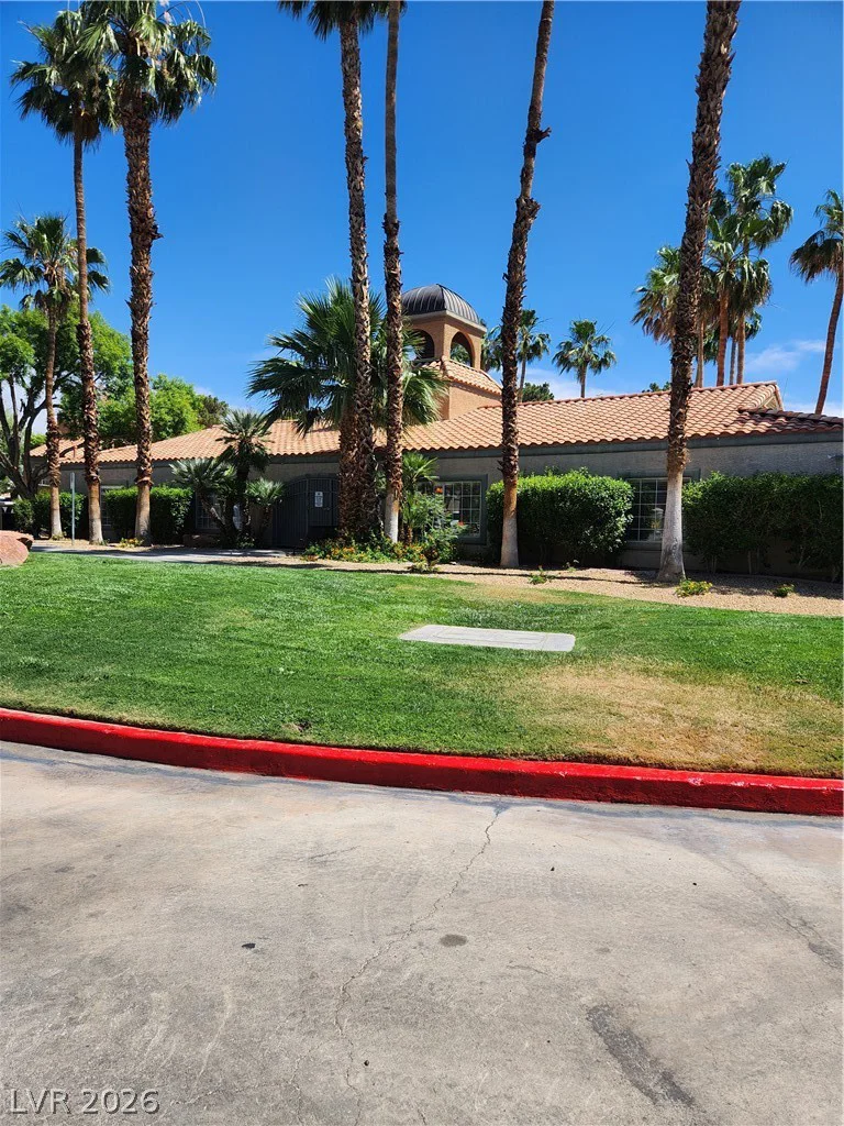 230 Mission Newport, Las Vegas, NV 89107