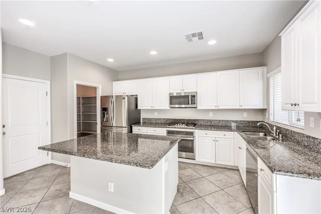 6974 Walden Park, Las Vegas, NV 89166