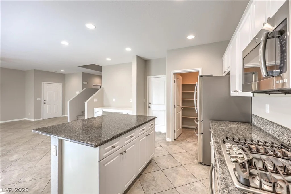 6974 Walden Park, Las Vegas, NV 89166