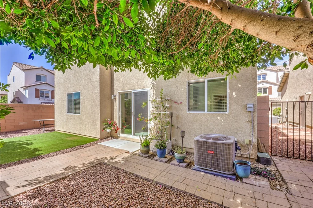 6974 Walden Park, Las Vegas, NV 89166