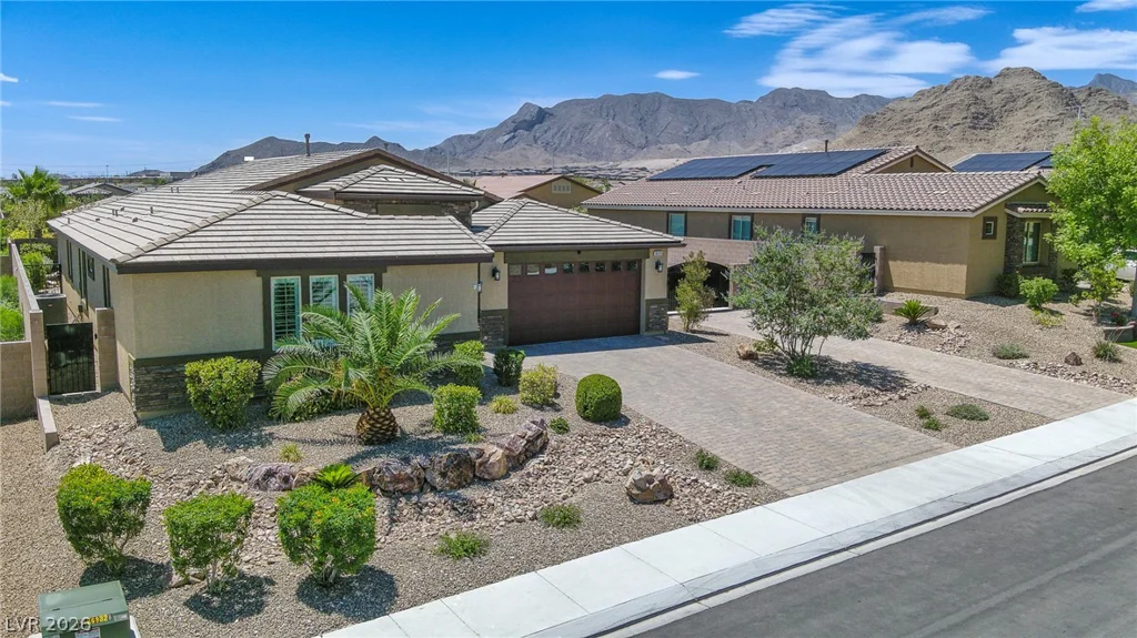 10425 Amulet Ridge, Las Vegas, NV 89149