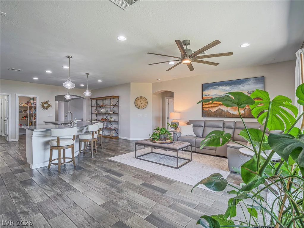 10425 Amulet Ridge, Las Vegas, NV 89149