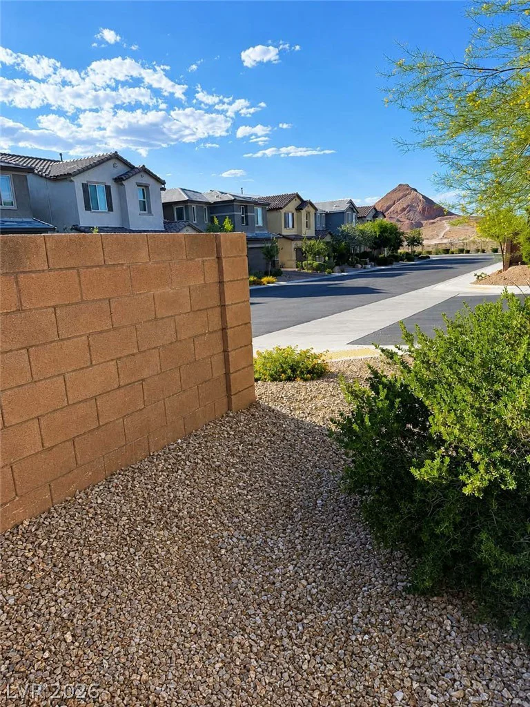 9481 Brough, Las Vegas, NV 89178