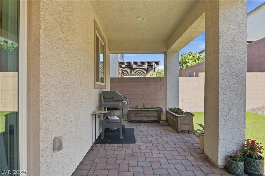 9481 Brough, Las Vegas, NV 89178