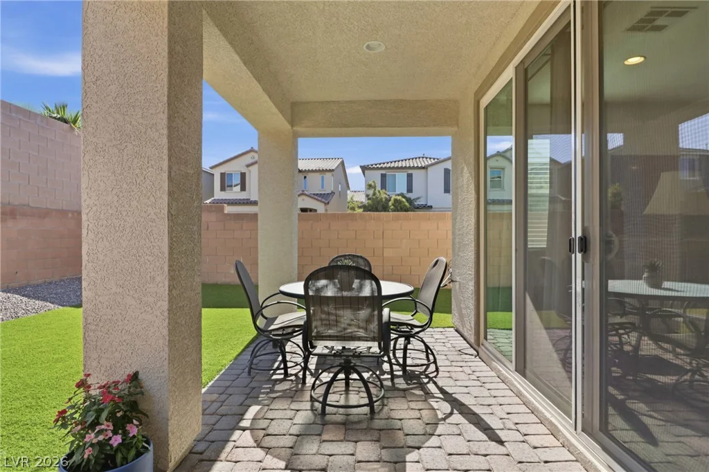 9481 Brough, Las Vegas, NV 89178