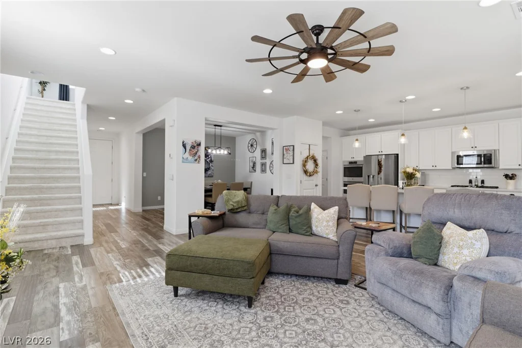 9481 Brough, Las Vegas, NV 89178