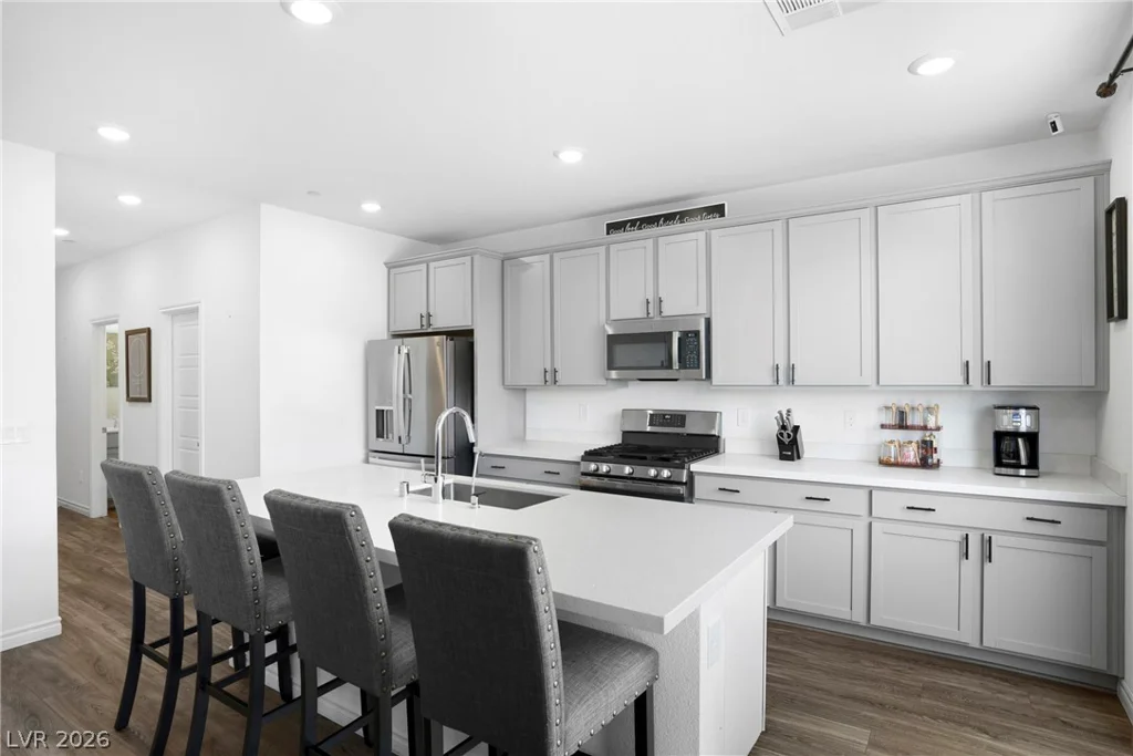 9672 Abel Cliff, Las Vegas, NV 89143