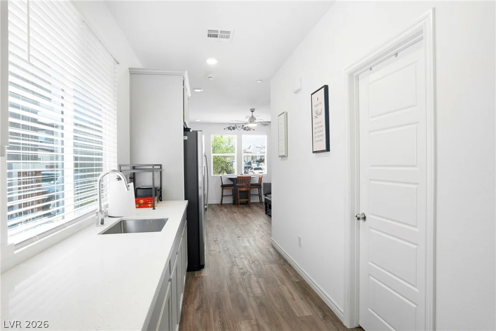 9672 Abel Cliff, Las Vegas, NV 89143