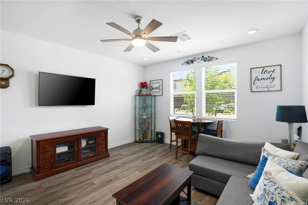 9672 Abel Cliff, Las Vegas, NV 89143
