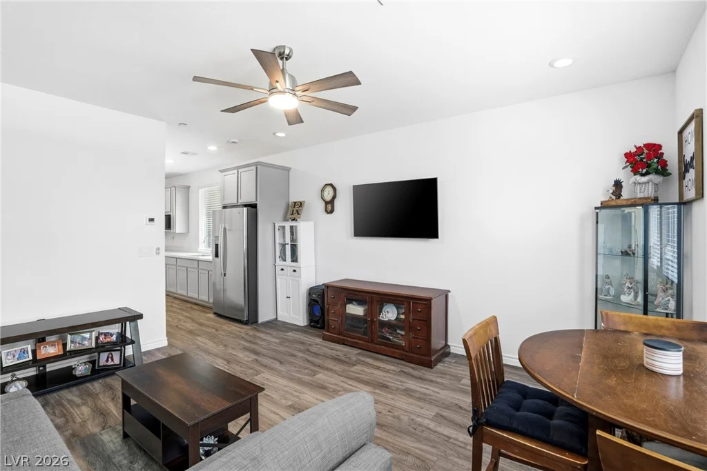 9672 Abel Cliff, Las Vegas, NV 89143
