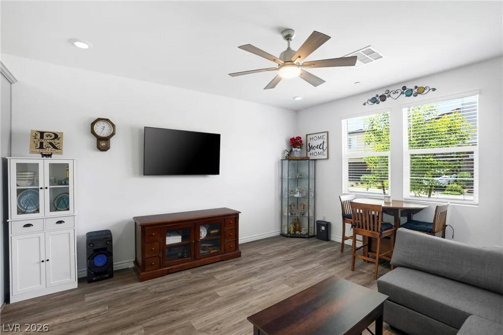 9672 Abel Cliff, Las Vegas, NV 89143