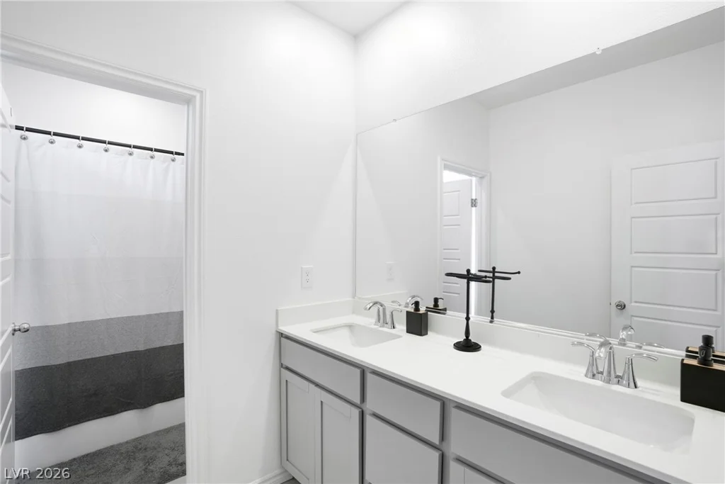 9672 Abel Cliff, Las Vegas, NV 89143