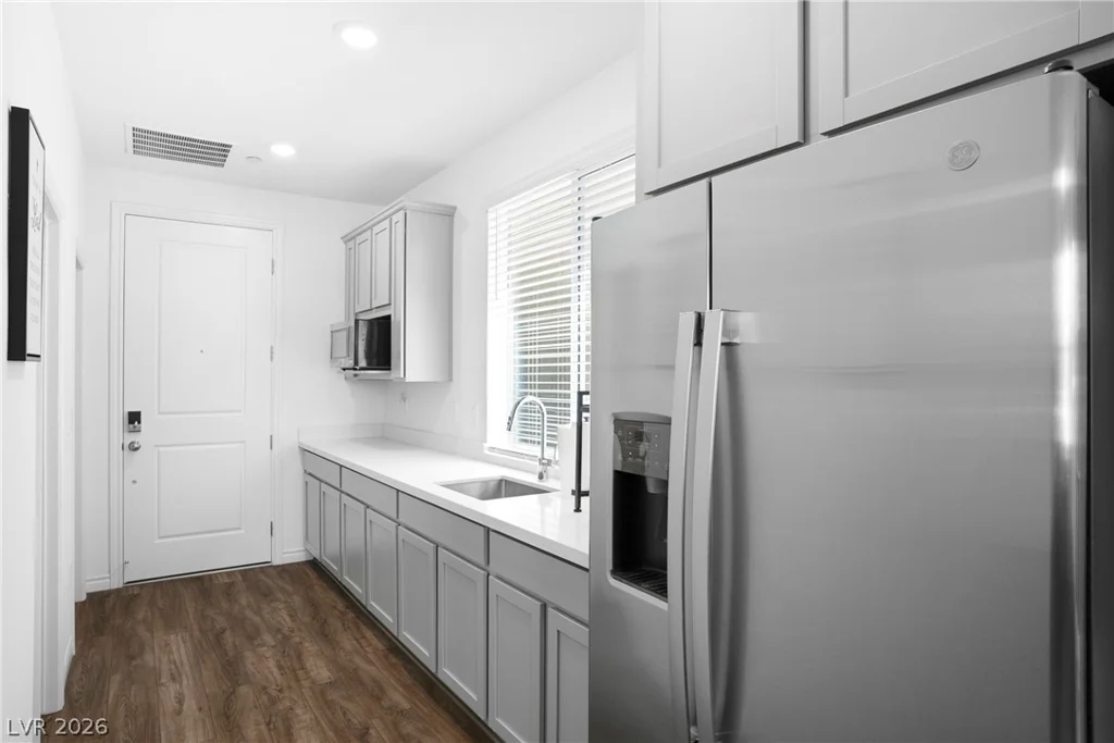 9672 Abel Cliff, Las Vegas, NV 89143