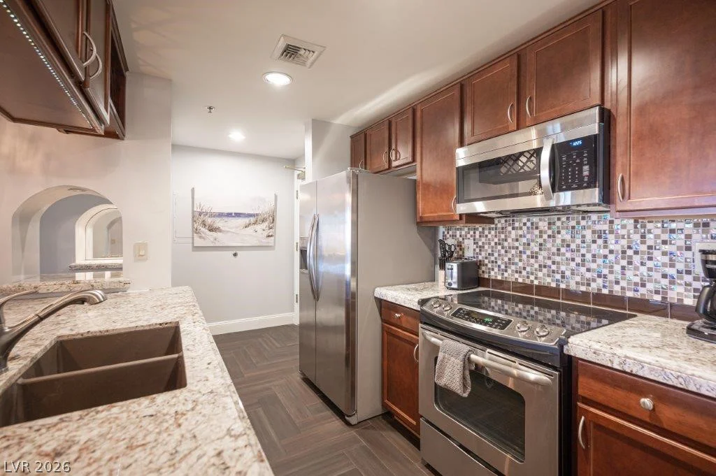 30 Strada Di Villaggio, Henderson, NV 89011