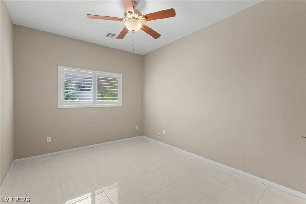 319 Fox Lake, Las Vegas, NV 89148