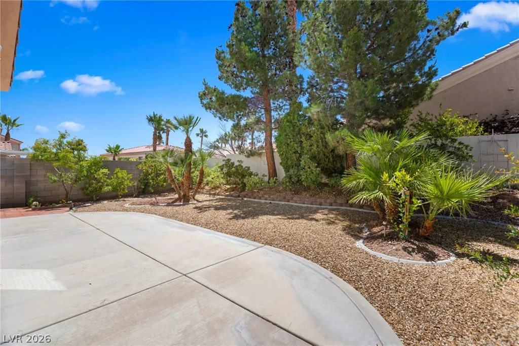 319 Fox Lake, Las Vegas, NV 89148