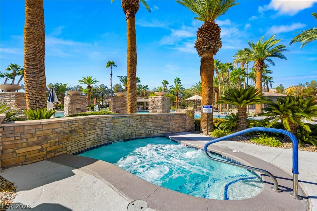 319 Fox Lake, Las Vegas, NV 89148