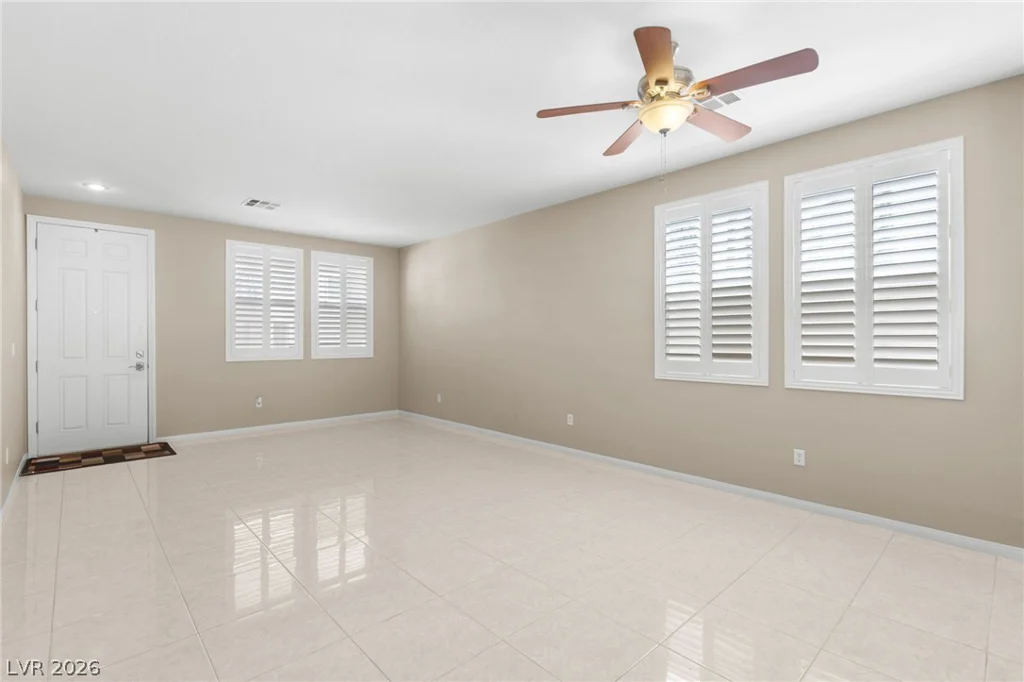 319 Fox Lake, Las Vegas, NV 89148
