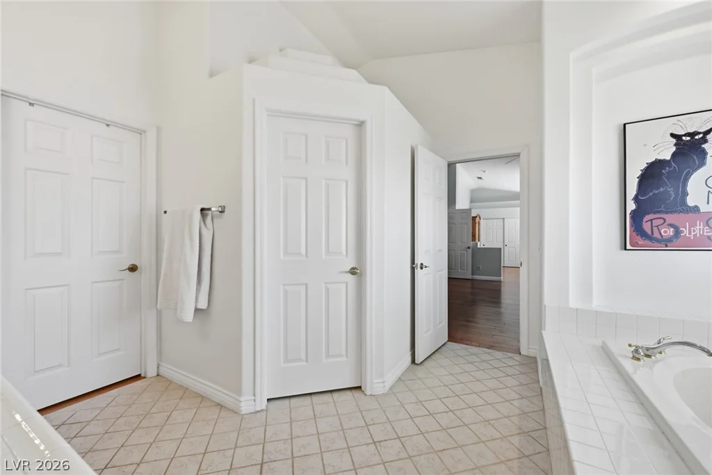 4542 Laguna Vista, Las Vegas, NV 89147