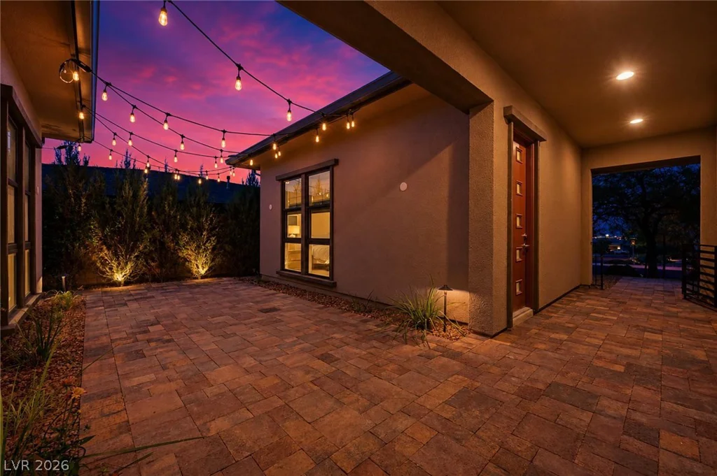 6957 Rainstone, Las Vegas, NV 89148
