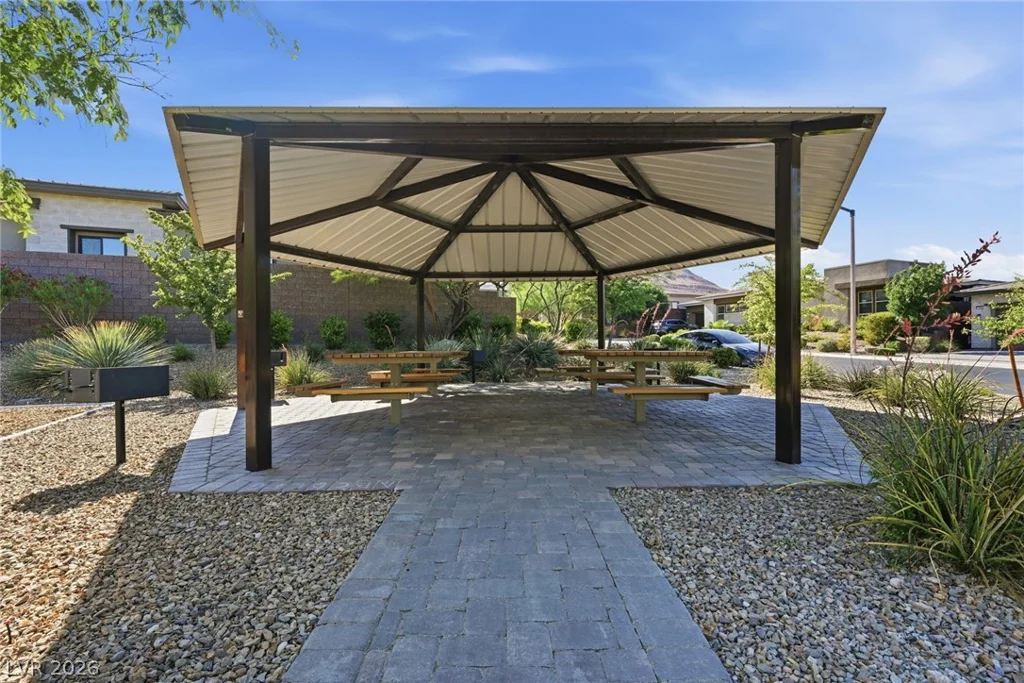 6957 Rainstone, Las Vegas, NV 89148