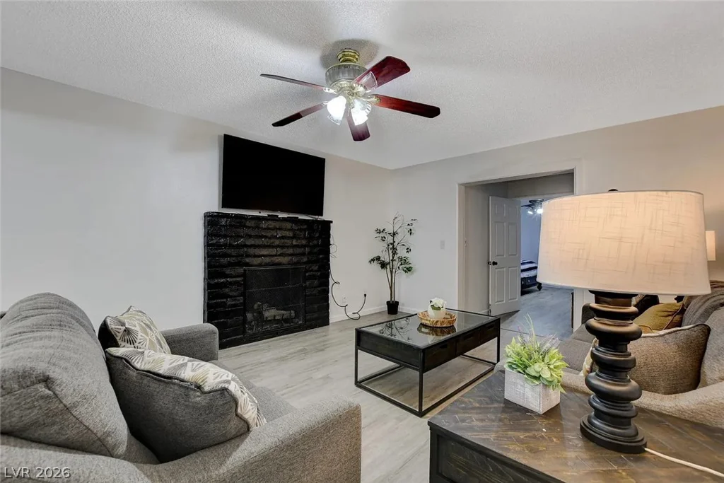 5171 Reeder, Las Vegas, NV 89119