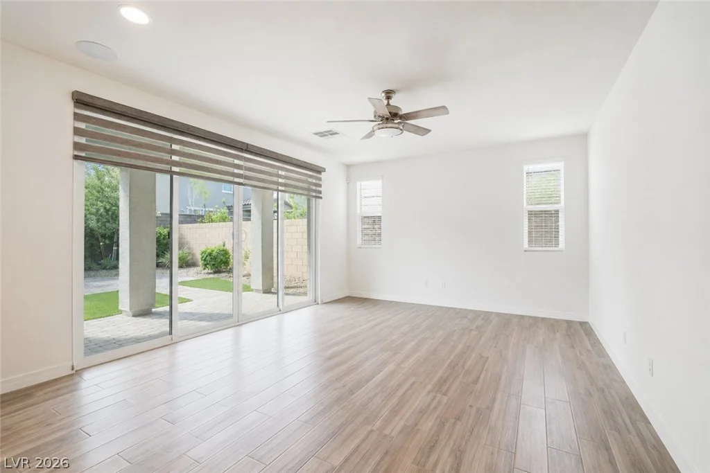 7033 Stockton Dunes, North Las Vegas, NV 89084