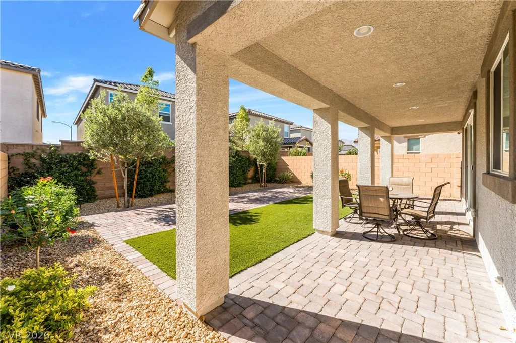 7033 Stockton Dunes, North Las Vegas, NV 89084