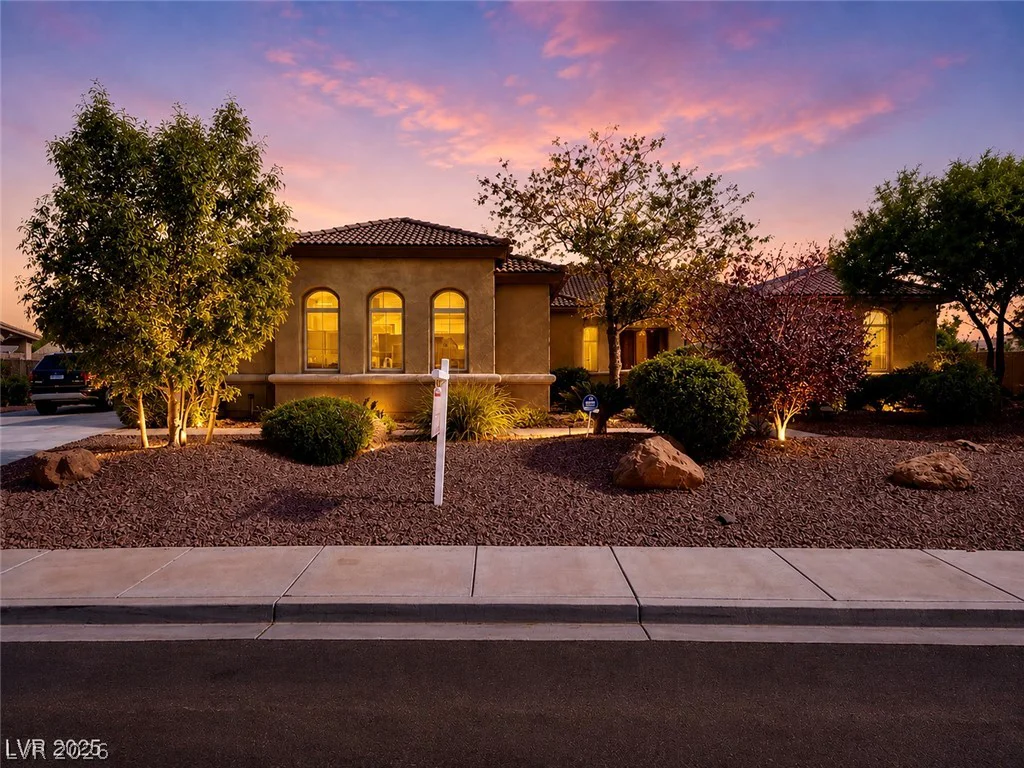 8370 Unicorn, Las Vegas, NV 89131