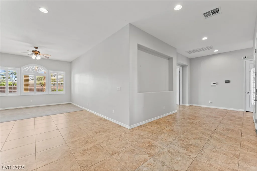 8370 Unicorn, Las Vegas, NV 89131