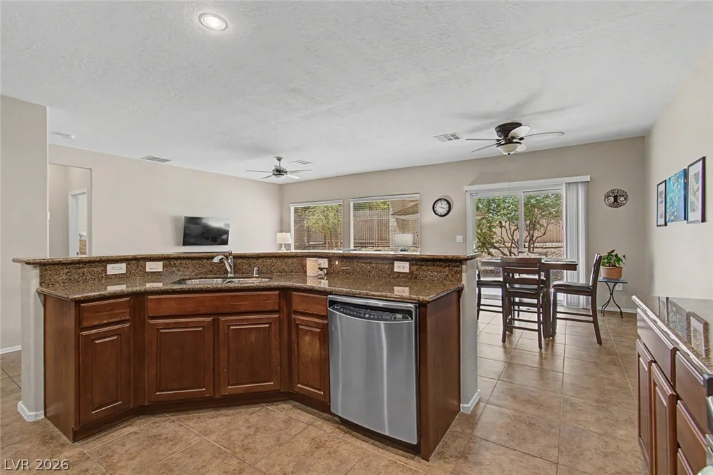 7421 Grassquit, North Las Vegas, NV 89084