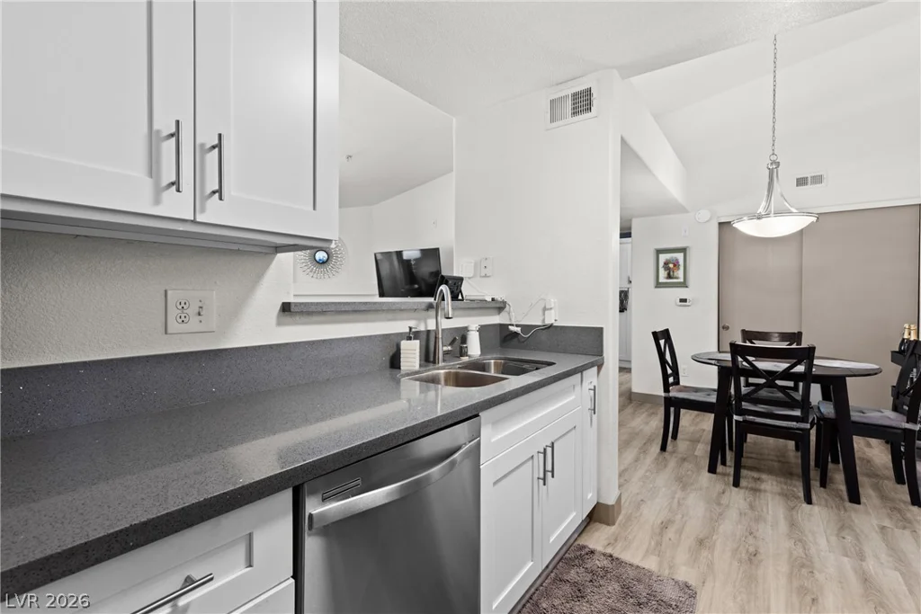 950 Seven Hills, Henderson, NV 89052