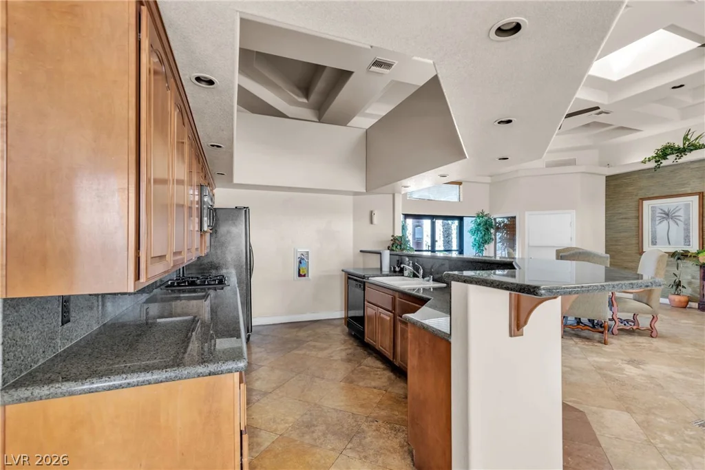 950 Seven Hills, Henderson, NV 89052