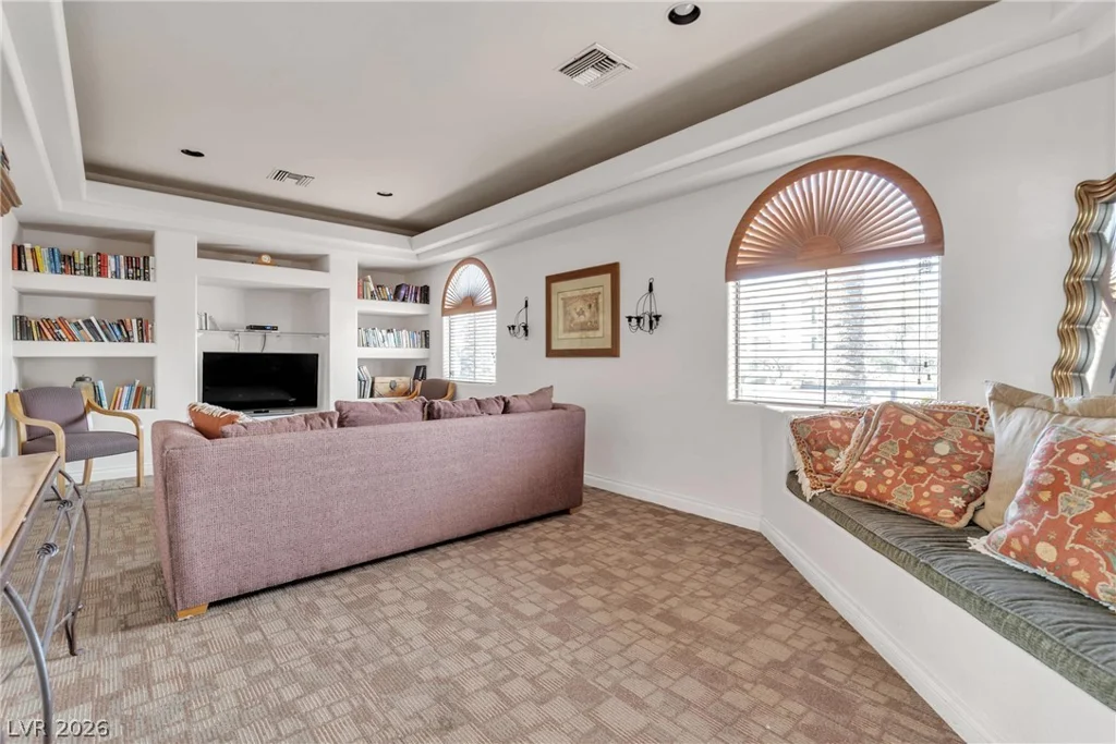 950 Seven Hills, Henderson, NV 89052