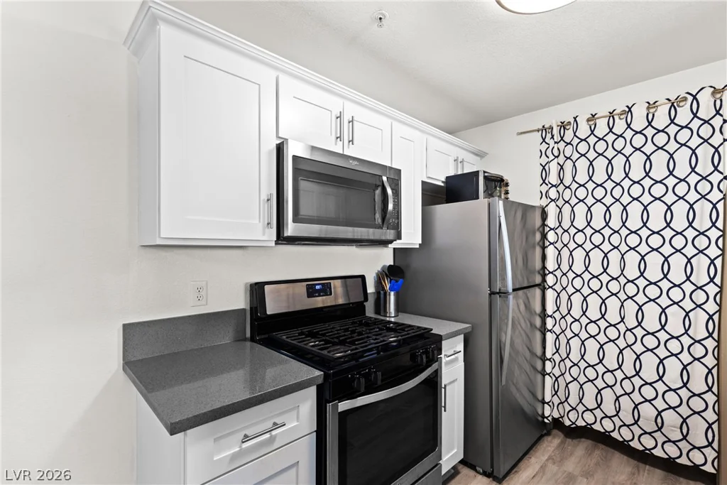 950 Seven Hills, Henderson, NV 89052