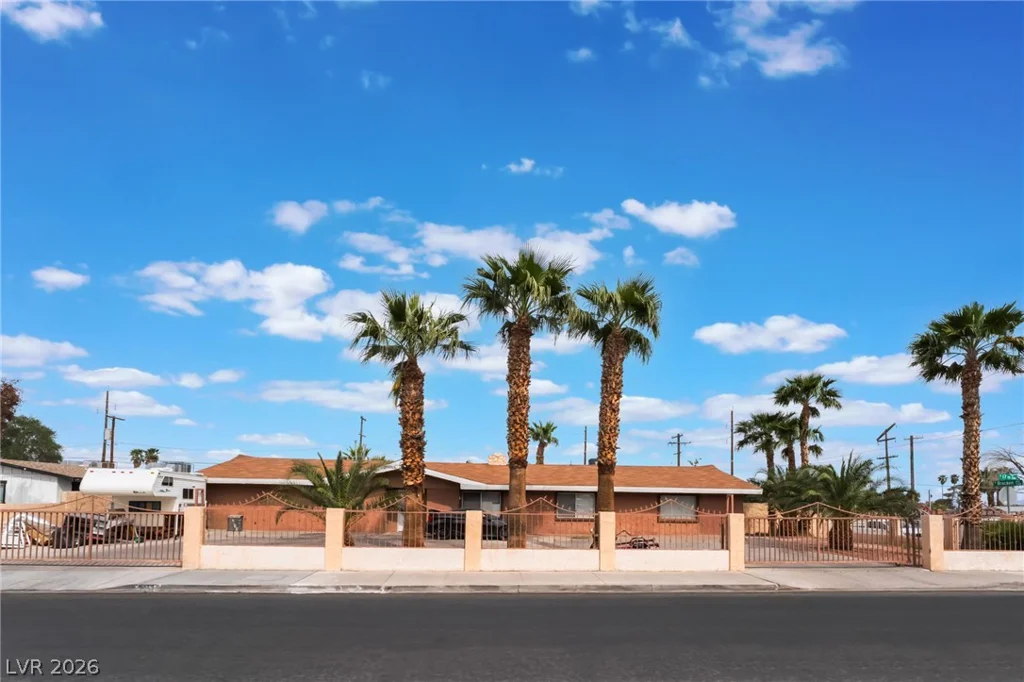 1413 17th, Las Vegas, NV 89104